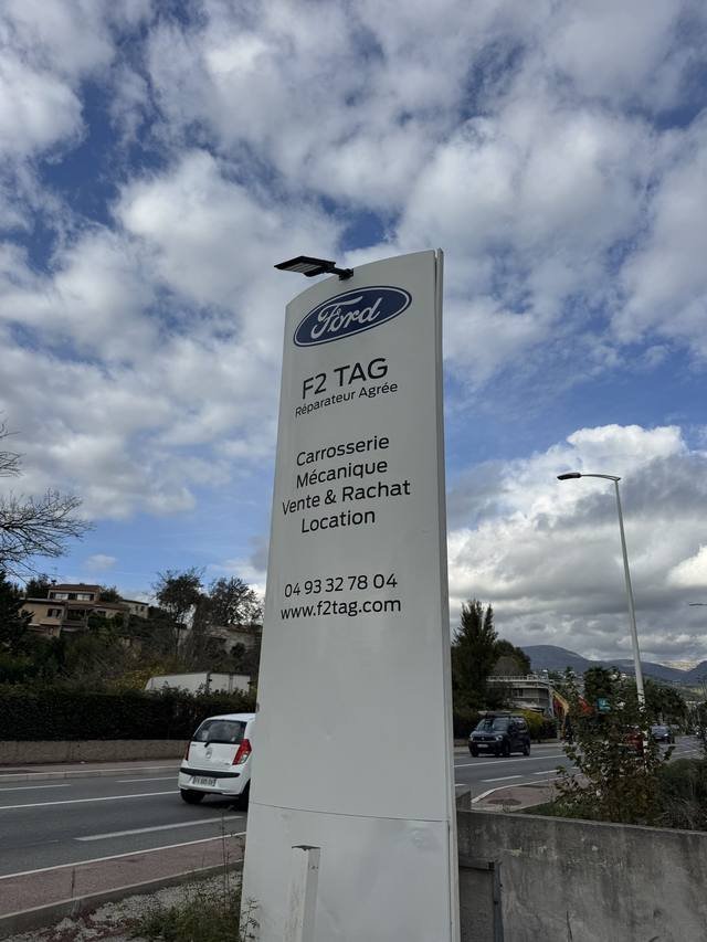 Enseigne & signalétique — F2 Tag — Ford : totem carrosserie reparateur agree ford