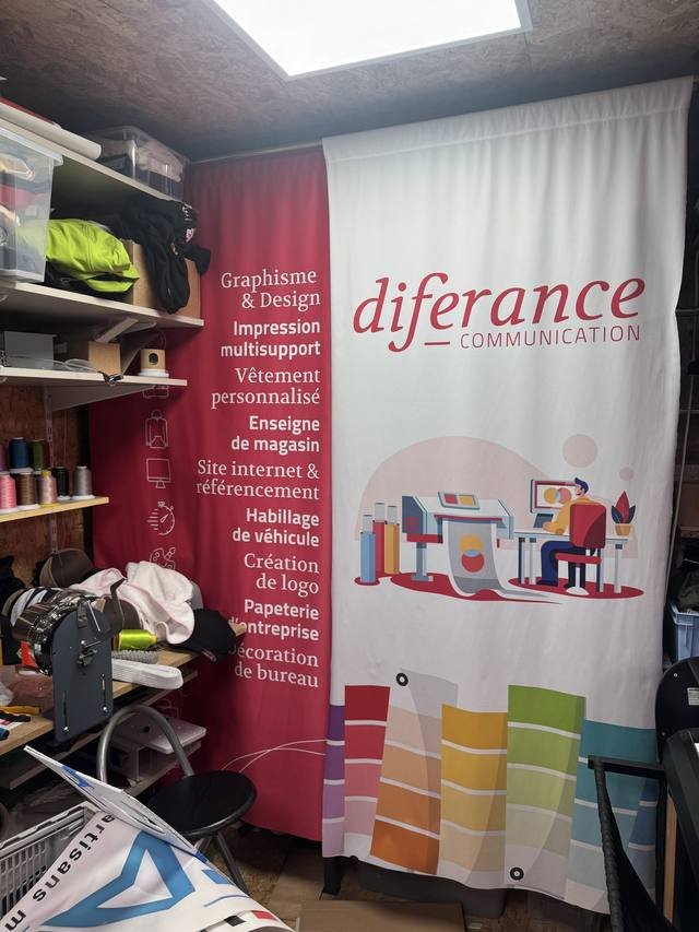 Impression grand format — Diferance : kakemono roll up presentation services