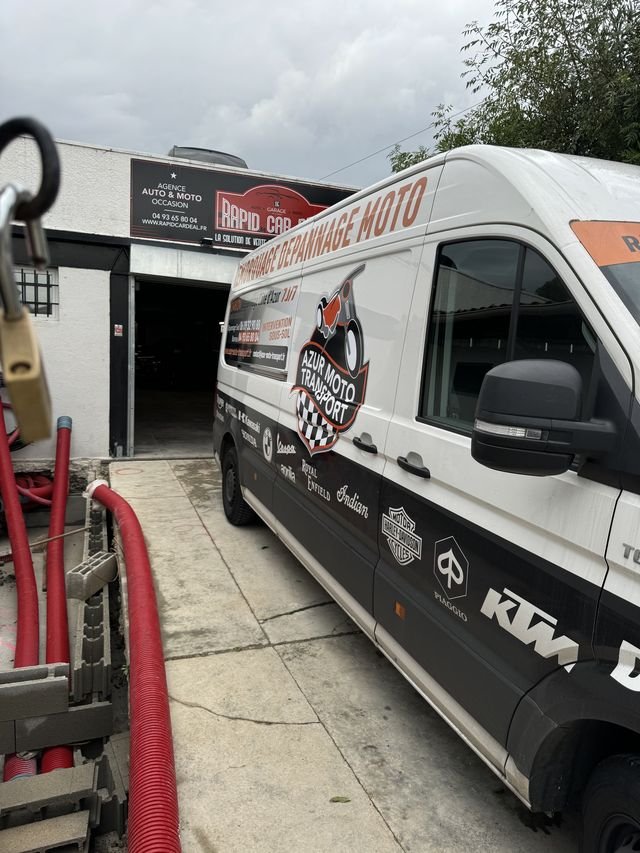 Marquage véhicule — Azur Moto Transport : camion covering integral